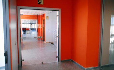 Equipamiento integral de las oficinas en Madrid del Grupo OM (parte I)