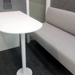 INTERIOR-CABINA-ACUSTICA-PARA-CUATRO