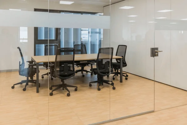 sala reuniones mampara oficina