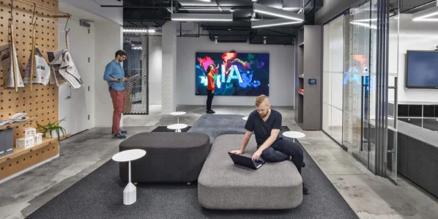 muebles auxiliares: Puff Common - Viccarbe - Asientos Agile | Lambda3