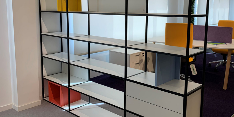 estanteria 2020 scaled ALMACENAJE LAMBDA3 Estanteria 2020 scaled ALMACENAJE EN OFICINAS - separador de ambientes- LAMBDA3